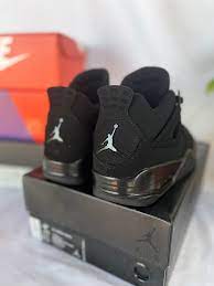 Air Jordan 4